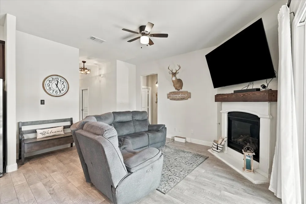 11404 Culberson Drive Aubrey, TX 76227