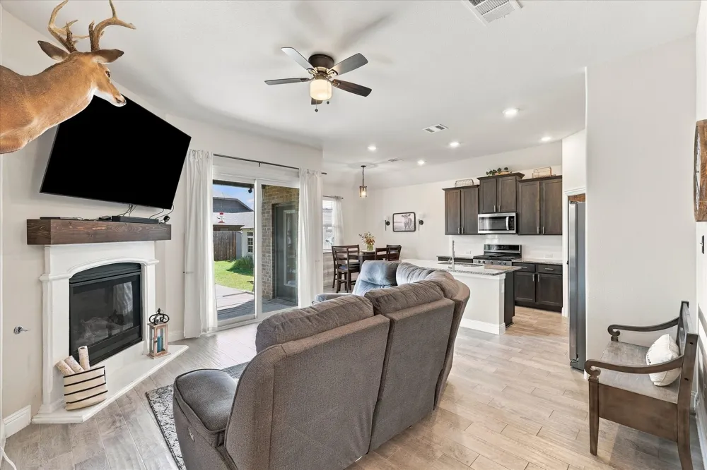 11404 Culberson Drive Aubrey, TX 76227