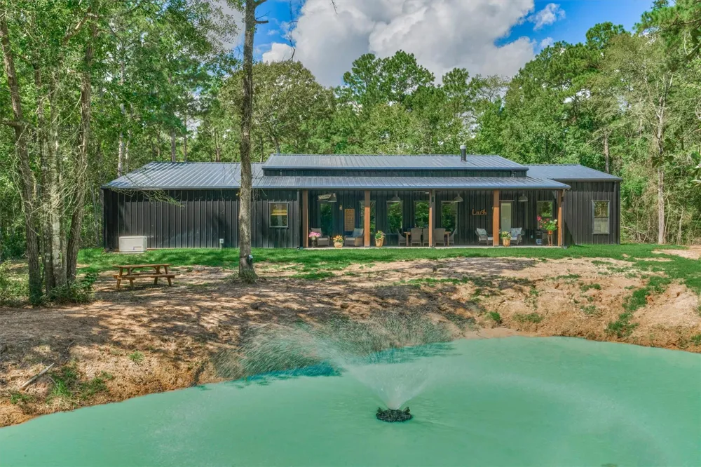 3982 Fm 1486 Montgomery, TX 77356