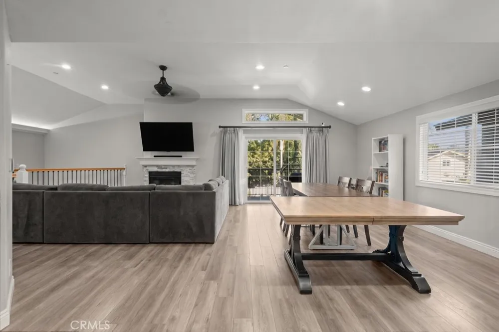 885 Masterson Drive Thousand Oaks, CA 91360