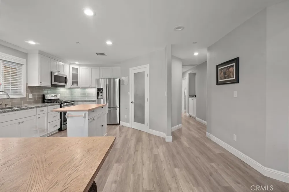 885 Masterson Drive Thousand Oaks, CA 91360