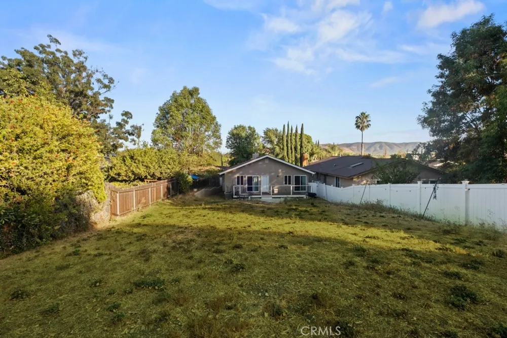 885 Masterson Drive Thousand Oaks, CA 91360