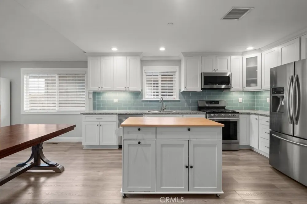 885 Masterson Drive Thousand Oaks, CA 91360