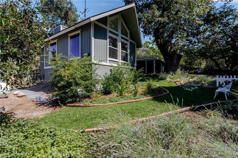 38998 Harris Road Oak Glen, CA 92399
