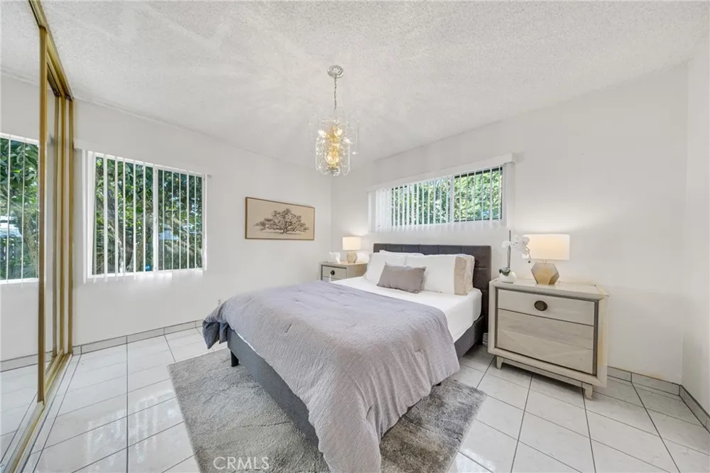 2640 David La Habra, CA 90631