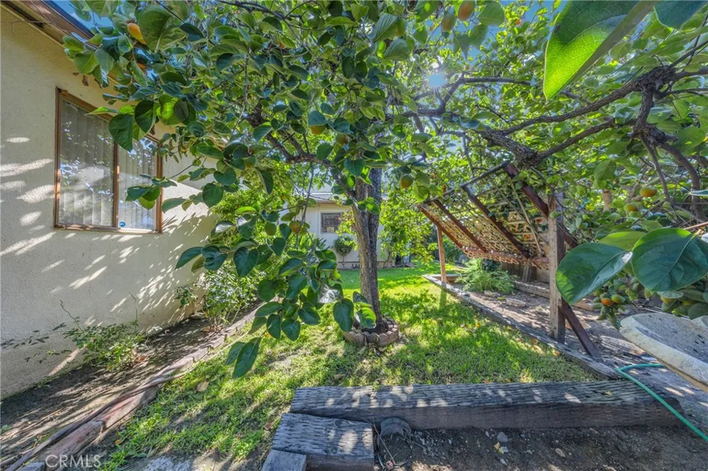 2640 David La Habra, CA 90631