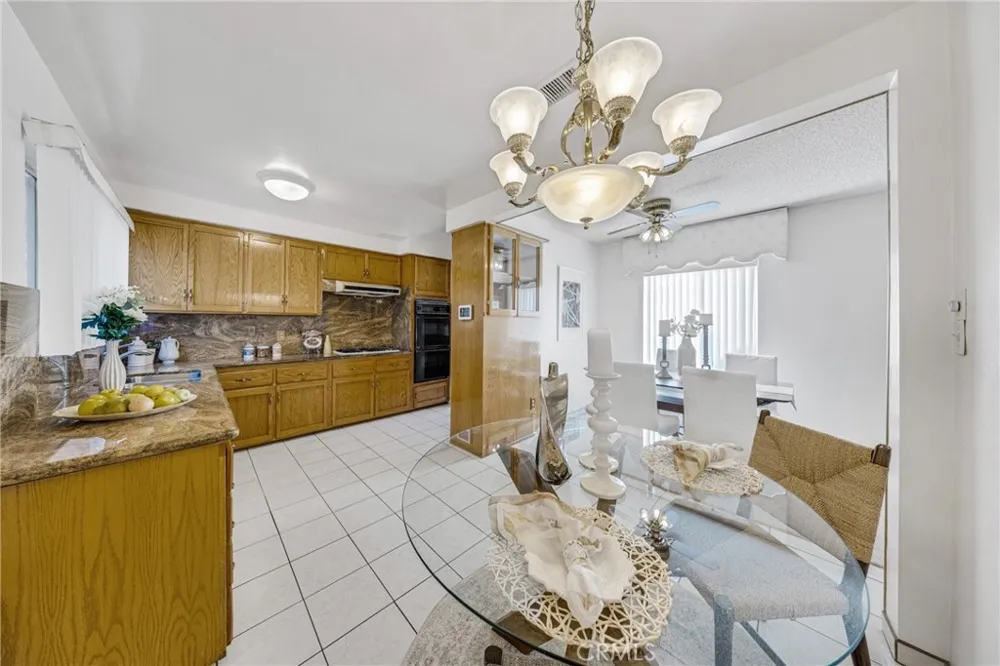 2640 David La Habra, CA 90631