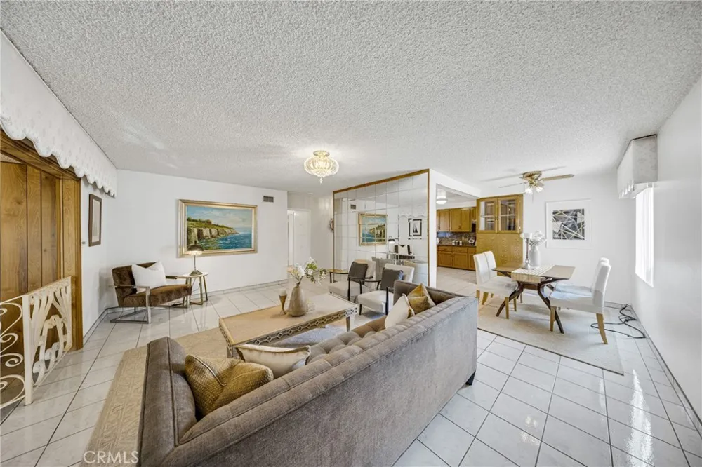 2640 David La Habra, CA 90631