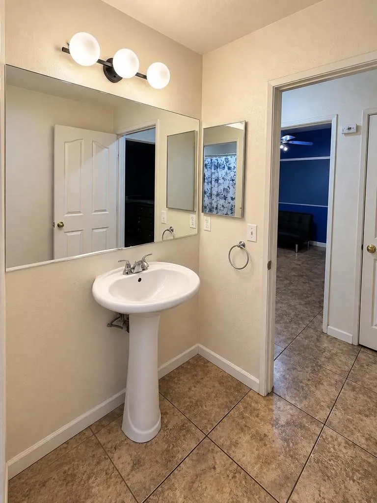 2215 Hidden Blythe, CA 92225
