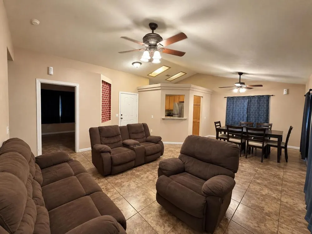 2215 Hidden Blythe, CA 92225