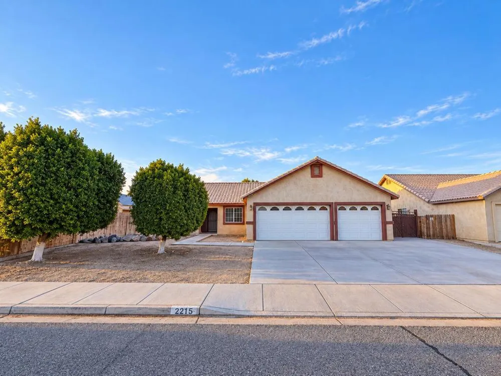 2215 Hidden Blythe, CA 92225