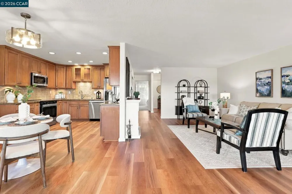 1138 Skycrest Dr #8 Walnut Creek, CA 94595