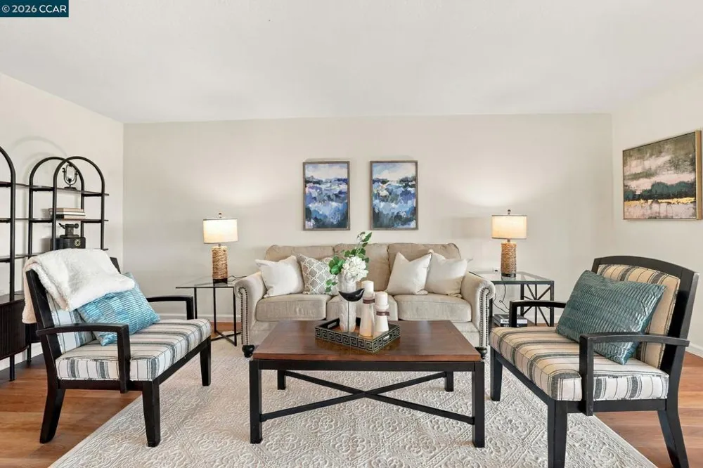 1138 Skycrest Dr #8 Walnut Creek, CA 94595