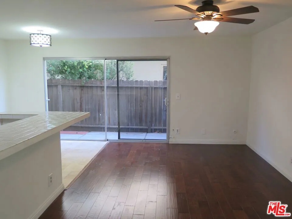3603 MENTONE AVENUE #6 Los Angeles, CA 90034