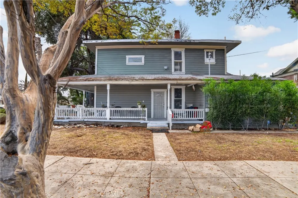 1195 Park Pomona, CA 91768
