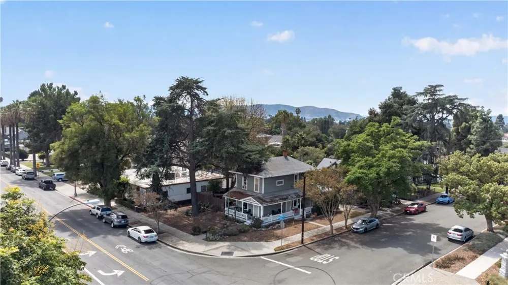 1195 Park Pomona, CA 91768