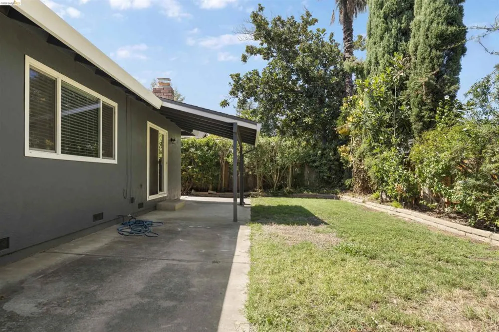 9107 Yount Court Elk Grove, CA 95624
