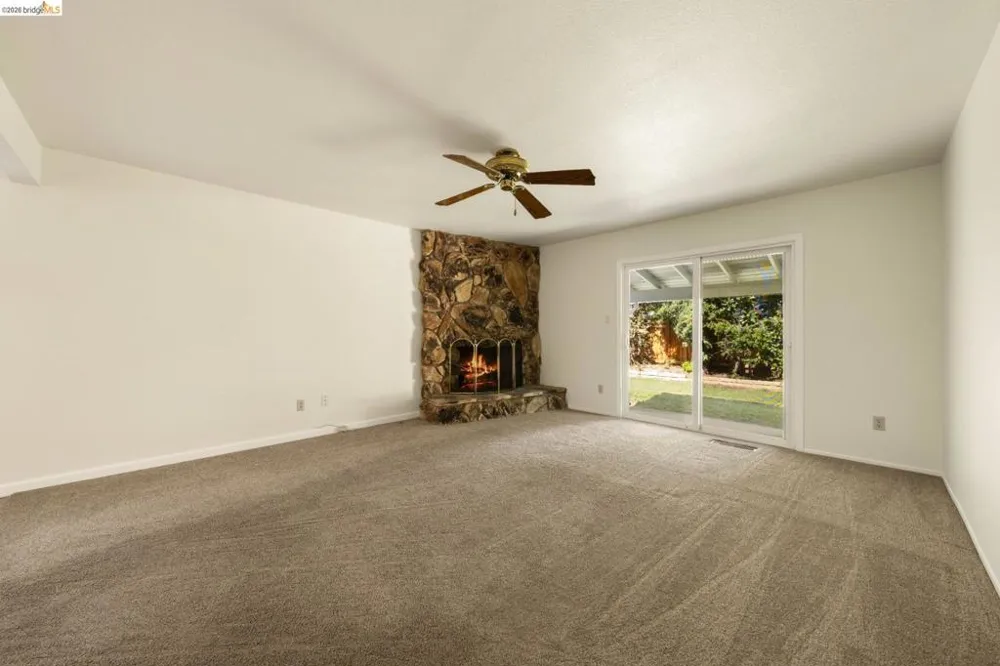 9107 Yount Court Elk Grove, CA 95624