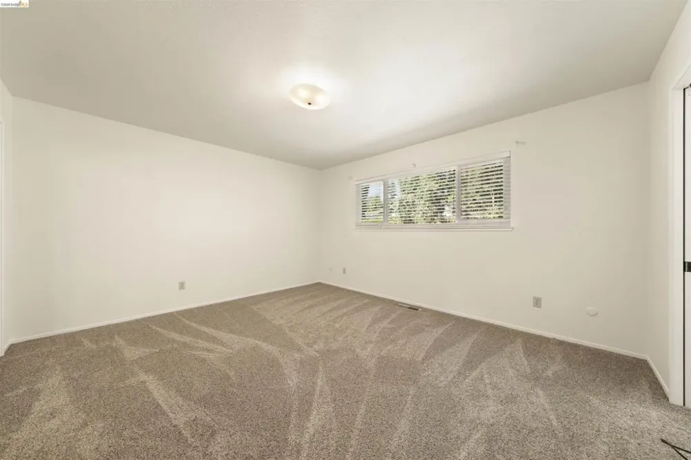 9107 Yount Court Elk Grove, CA 95624