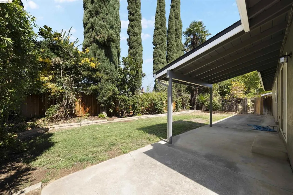 9107 Yount Court Elk Grove, CA 95624