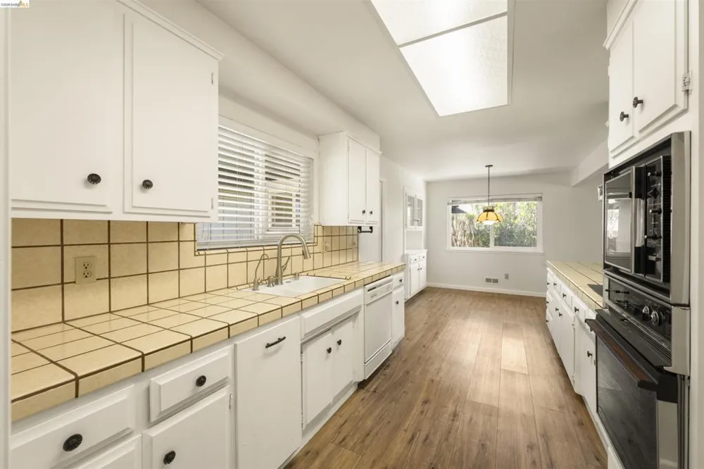9107 Yount Court Elk Grove, CA 95624