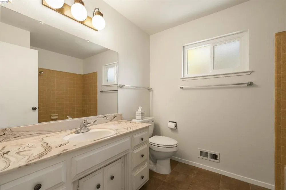 9107 Yount Court Elk Grove, CA 95624