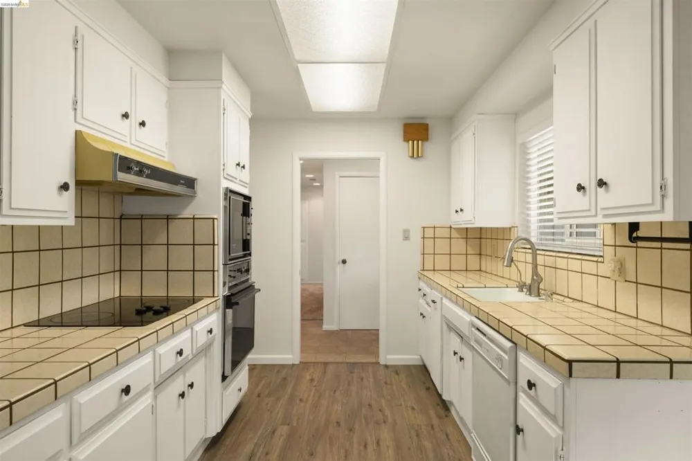 9107 Yount Court Elk Grove, CA 95624