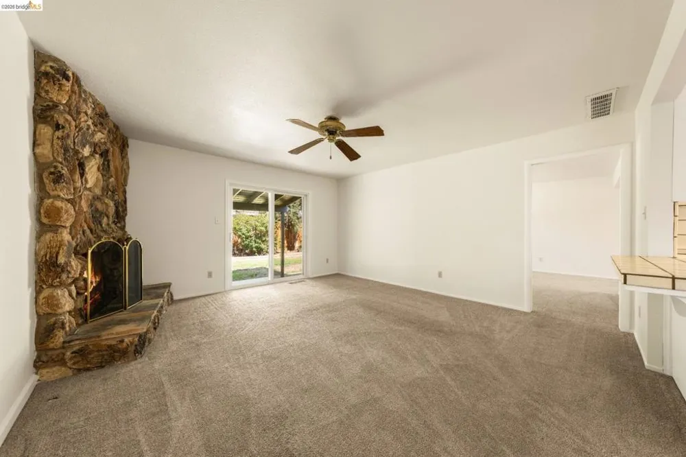 9107 Yount Court Elk Grove, CA 95624