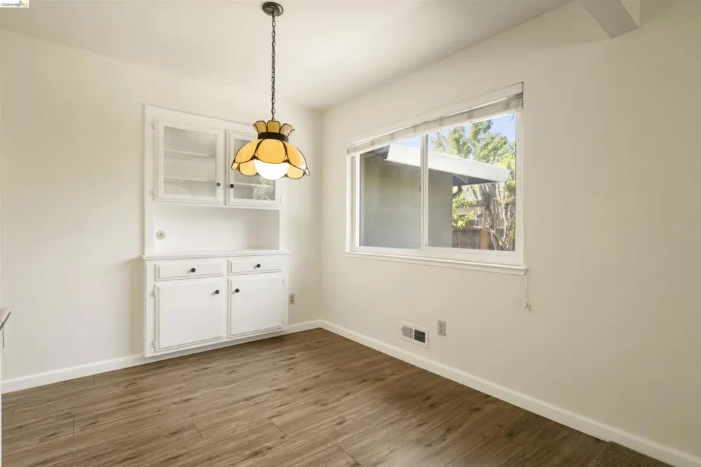 9107 Yount Court Elk Grove, CA 95624