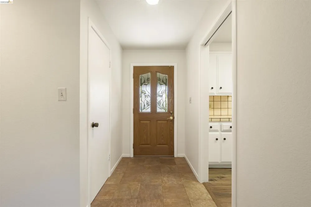 9107 Yount Court Elk Grove, CA 95624