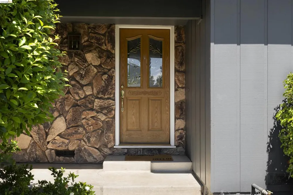9107 Yount Court Elk Grove, CA 95624