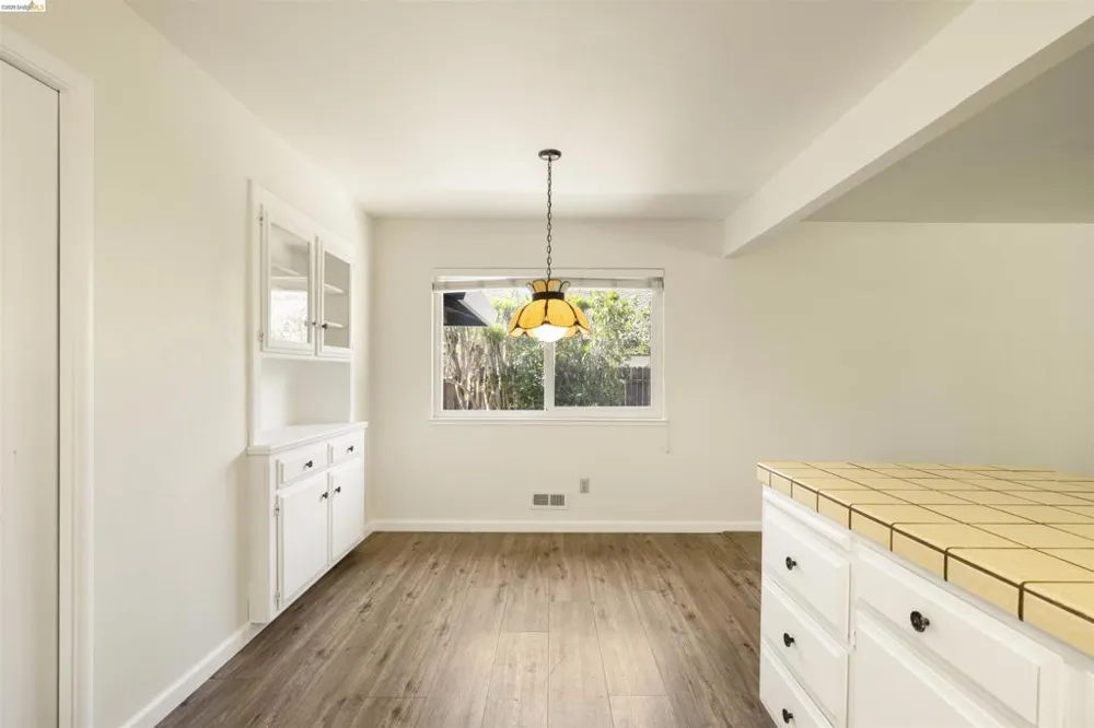 9107 Yount Court Elk Grove, CA 95624
