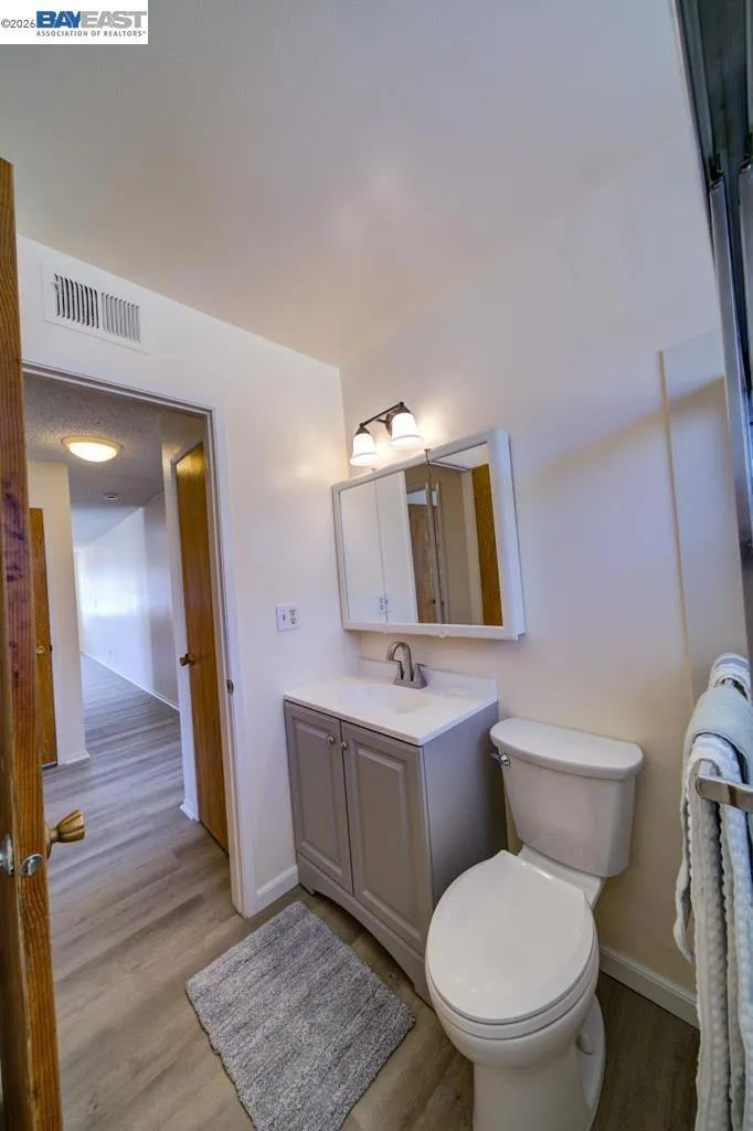 34848 Starling  Drive #4 Union City, CA 94587