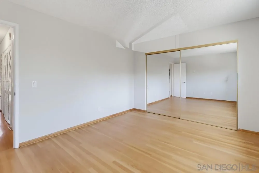 4275 ASHER ST #24 San Diego, CA 92110