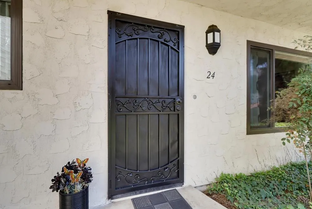 4275 ASHER ST #24 San Diego, CA 92110