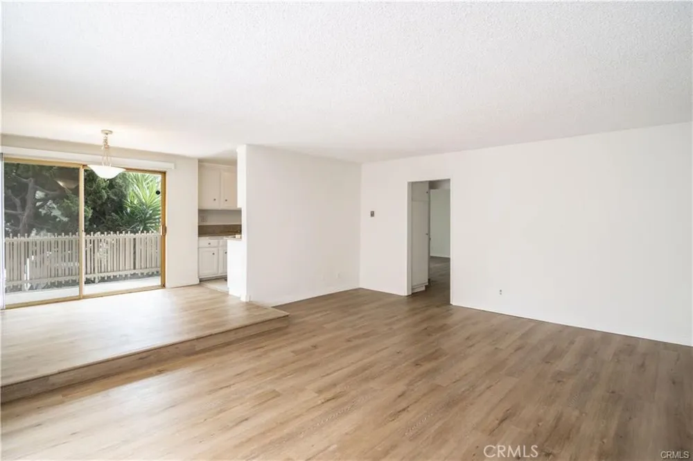 1122 9th #1 Santa Monica, CA 90403