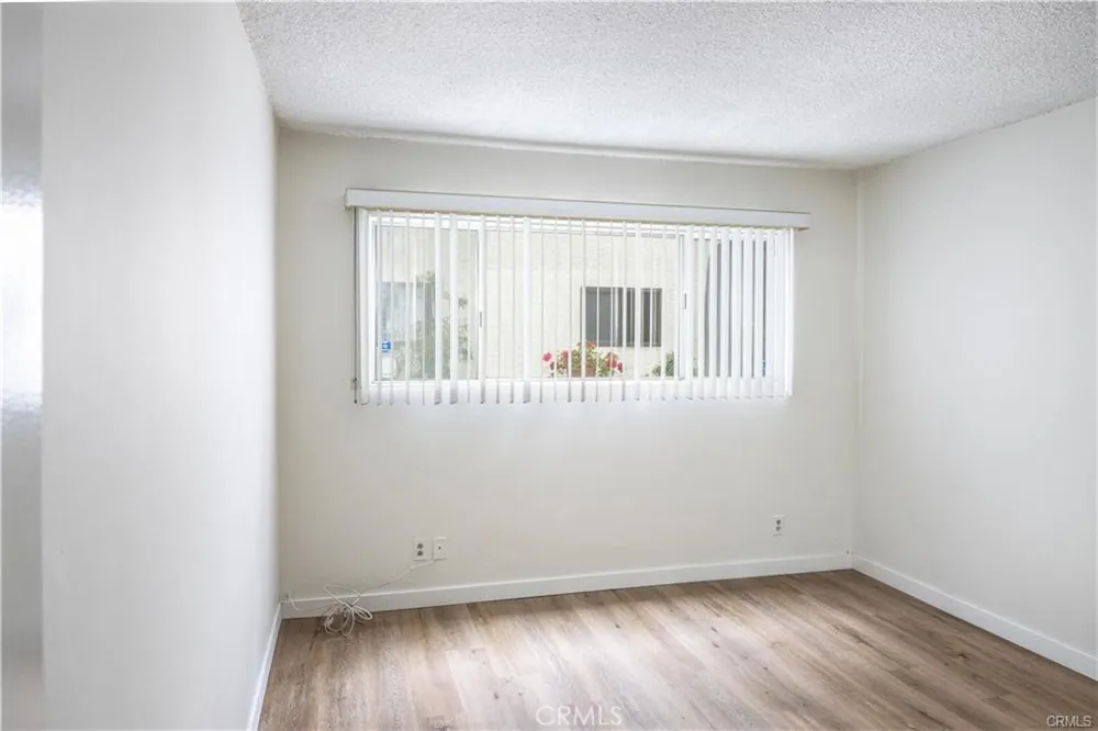 1122 9th #1 Santa Monica, CA 90403