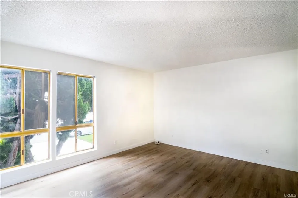 1122 9th #1 Santa Monica, CA 90403