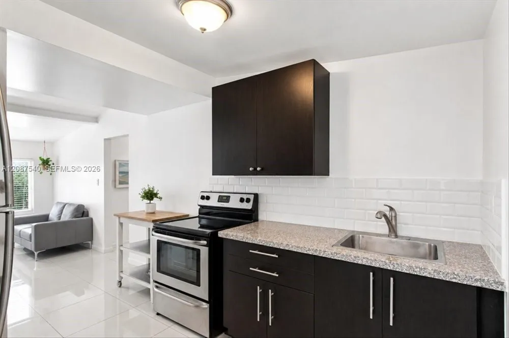 268 NW 34th St Miami, FL 33127