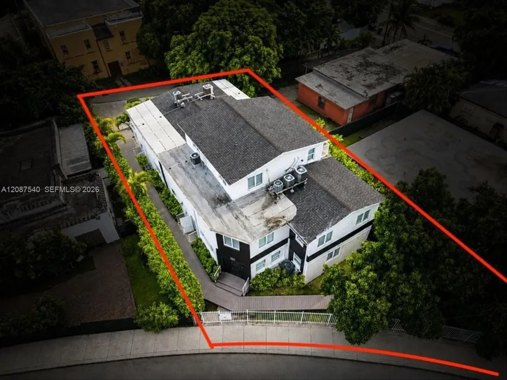 268 NW 34th St Miami, FL 33127