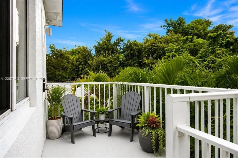 268 NW 34th St Miami, FL 33127