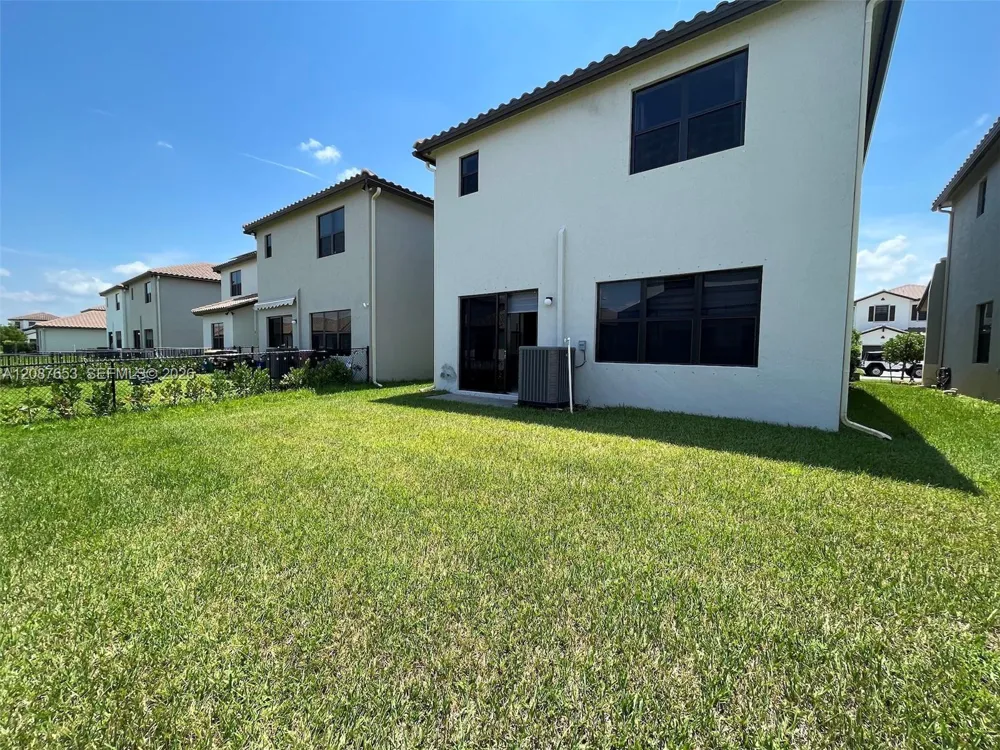 5525 AGOSTINO WAY Ave Maria, FL 34142