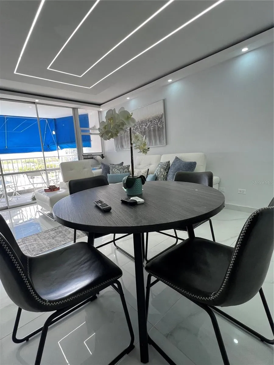 5249 ISLA VERDE AVENUE AVENUE #614 Carolina, PR 00979