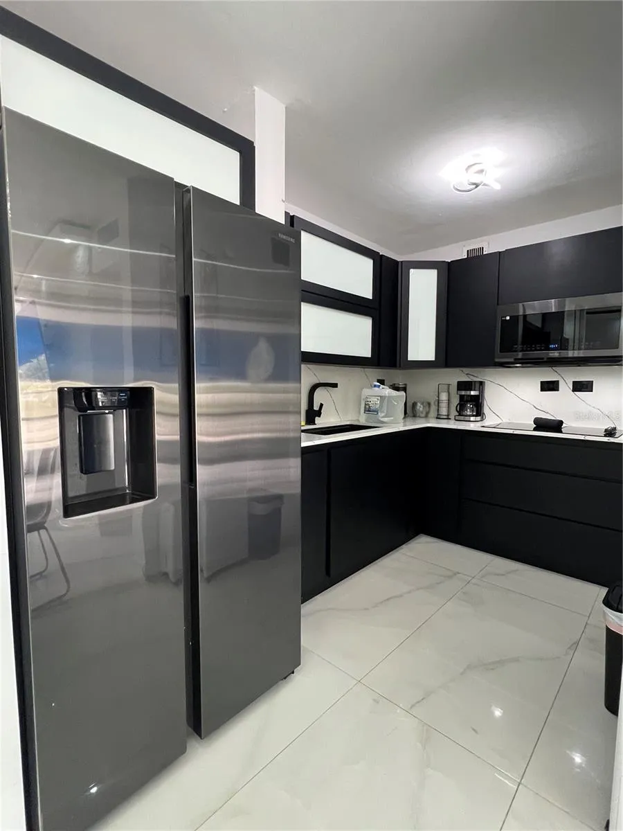 5249 ISLA VERDE AVENUE AVENUE #614 Carolina, PR 00979