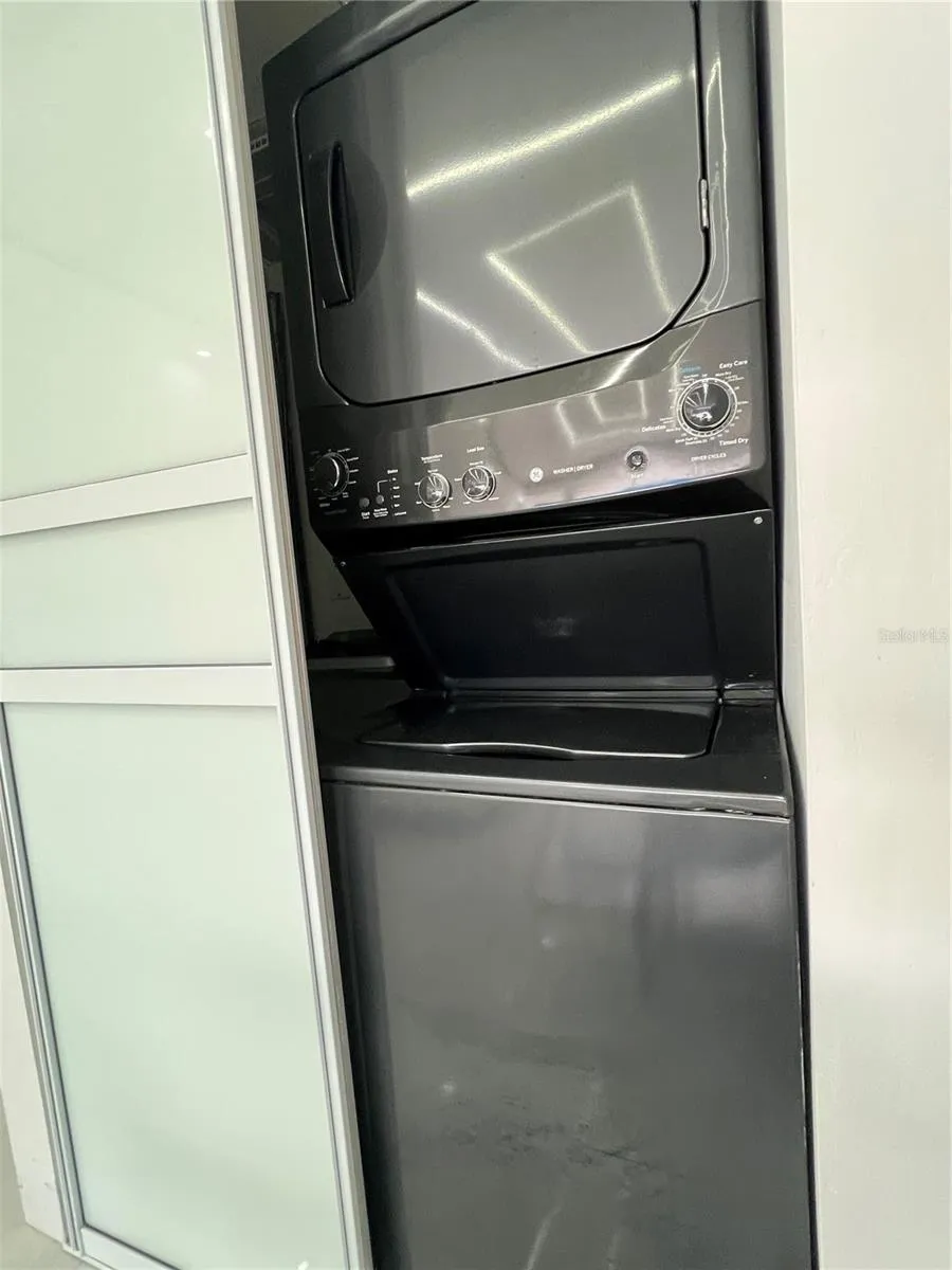 5249 ISLA VERDE AVENUE AVENUE #614 Carolina, PR 00979