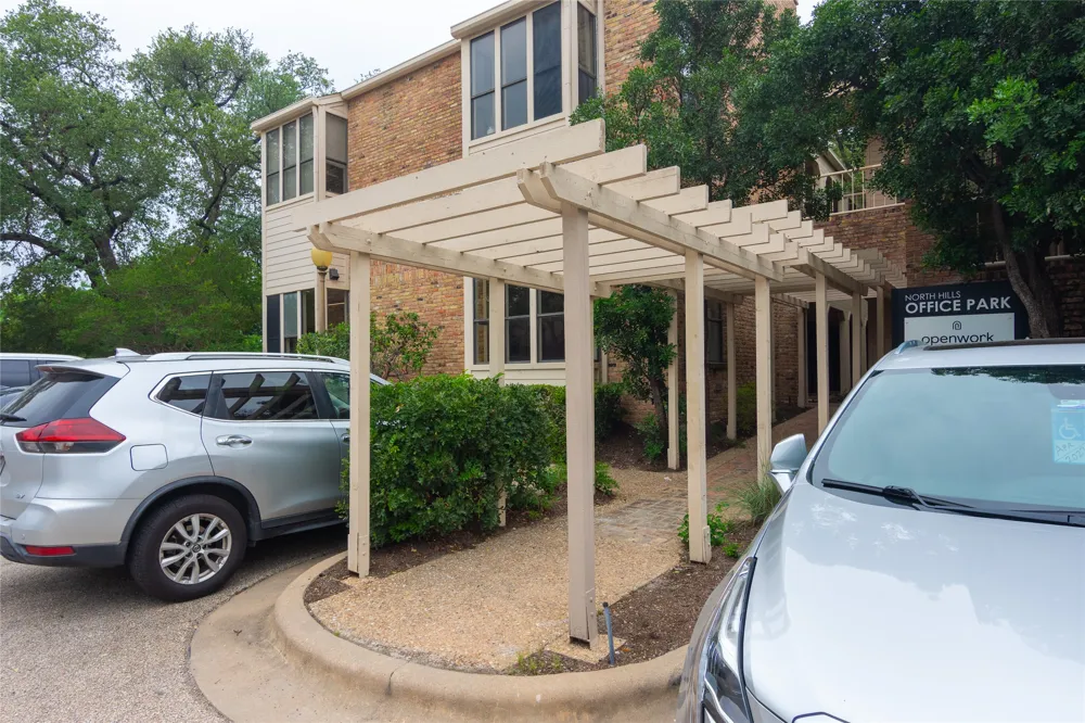3624 Hills Drive #D207 Austin, TX 78731