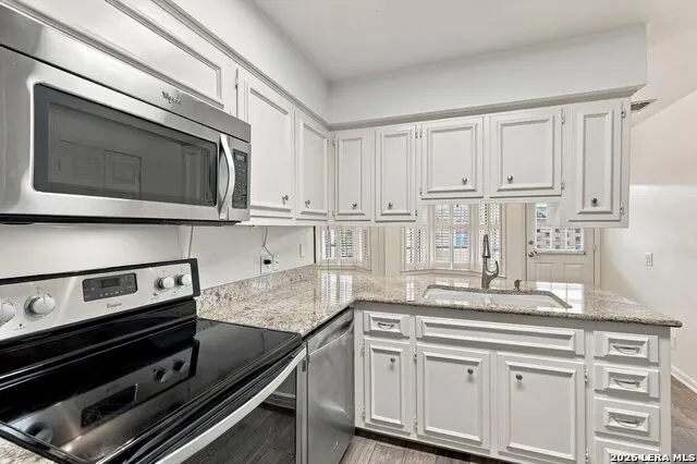8415 Fredericksburg #902 San Antonio, TX 78229