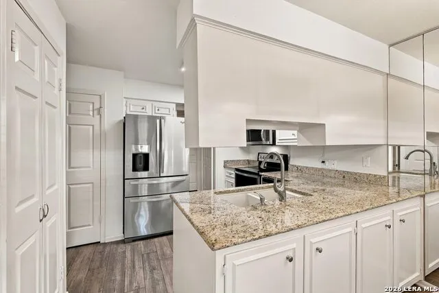 8415 Fredericksburg #902 San Antonio, TX 78229