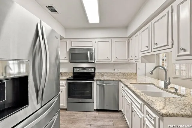 8415 Fredericksburg #902 San Antonio, TX 78229