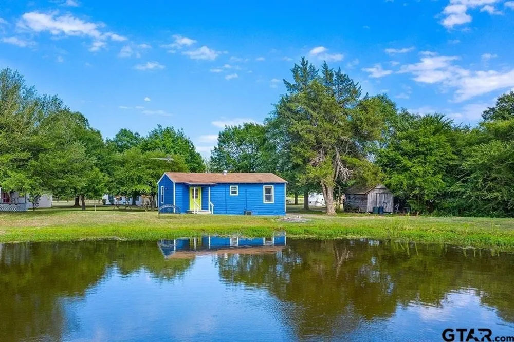 4588 SH 110 Grand Saline, TX 75140